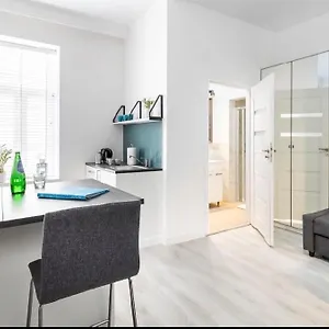 Apartament Good - Wspólna 54 - Blue, Warszawa